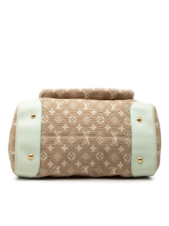 Louis Vuitton OnTheGo GM Monogram Giant Reverse Tote Khaki Louis Vuitton Monogram Savia Cabas GM Tote Shoulder Beige Green Canvas Leather